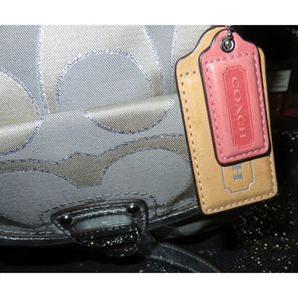 Coach 2011 Poppy Grey & Silver Metallic Signature Hippie Jacquard Bag Pushlock - Picture 6 of 12